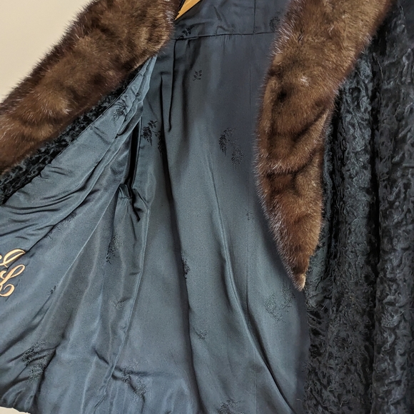 Vintage black fur coat - Picture 4 of 5